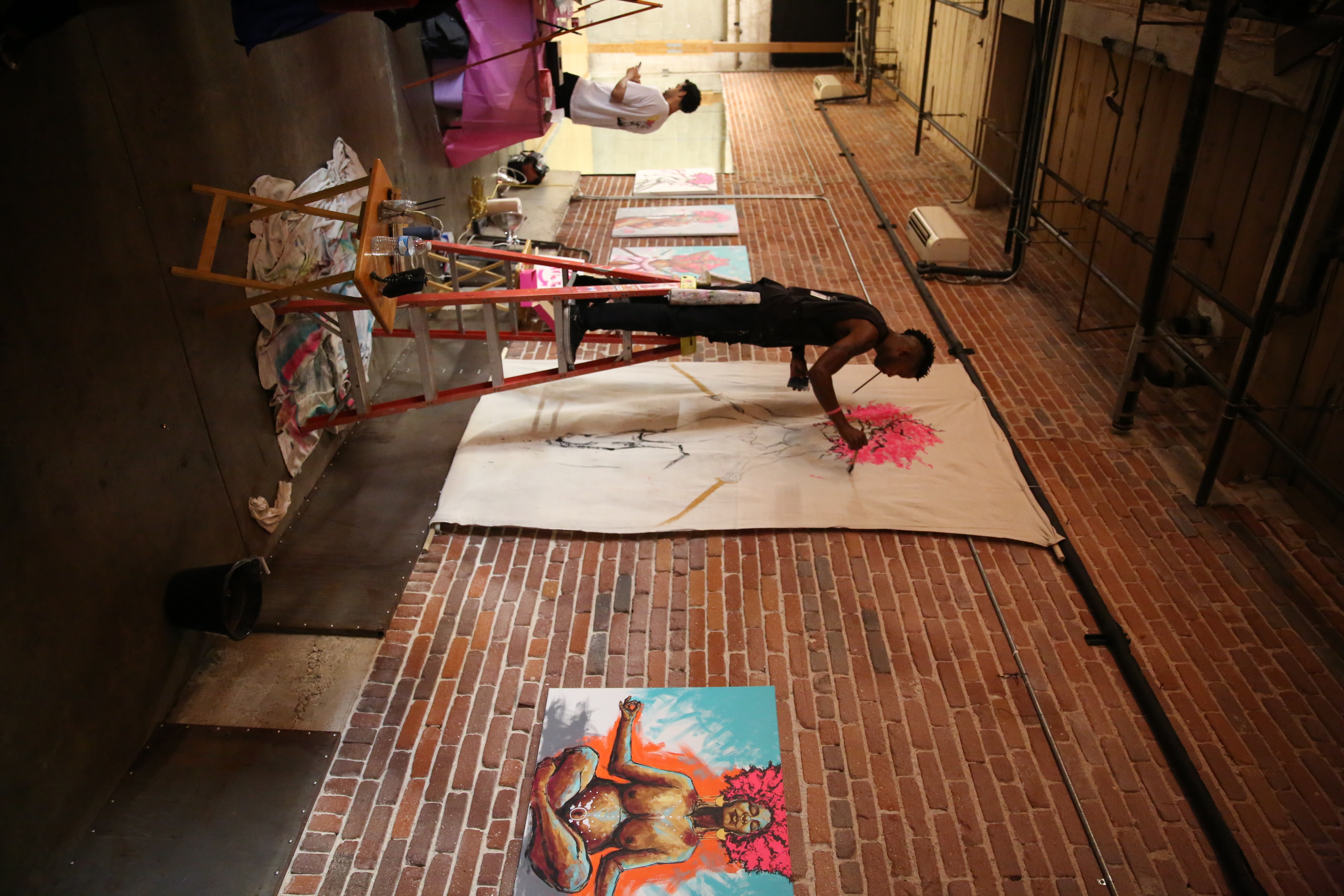 Live mural painting at Art Share LA